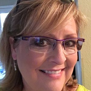 Meet your Posher, Tina